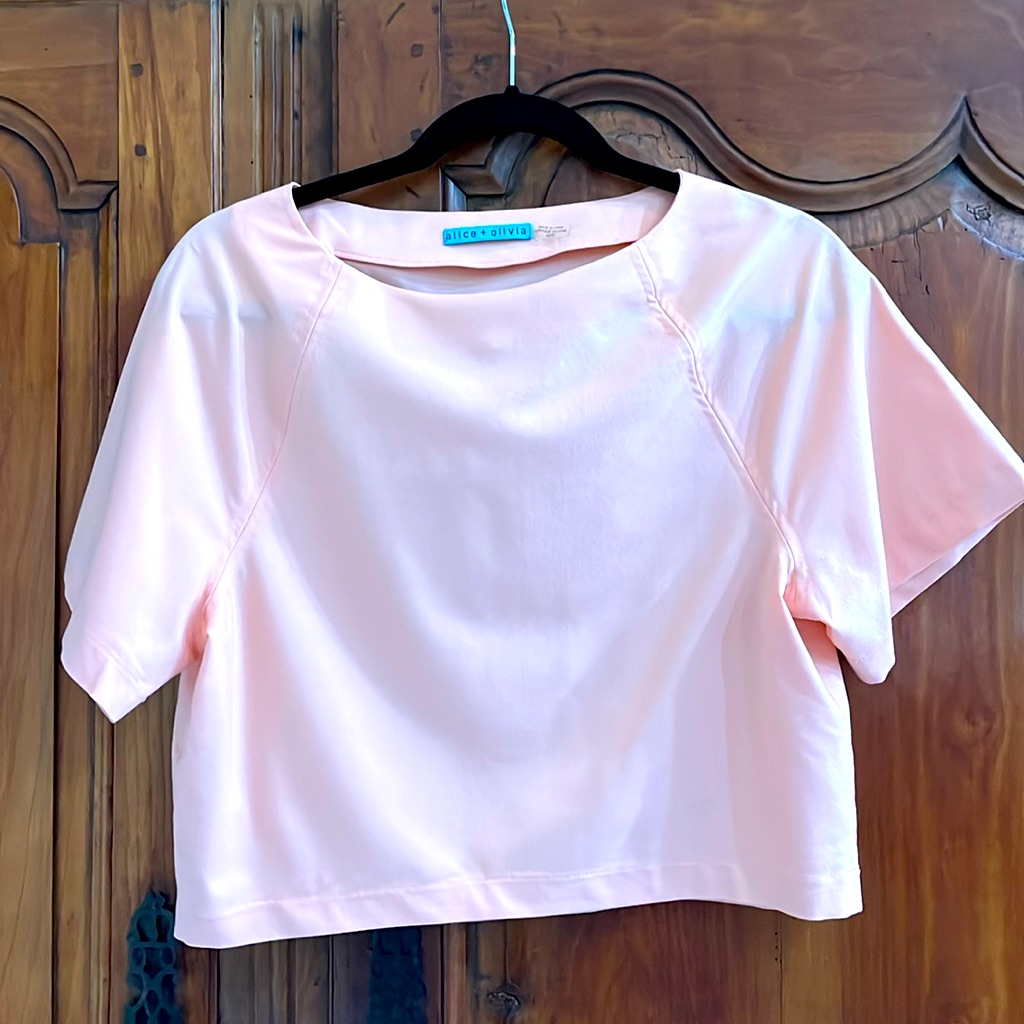Alice & Olivia Short Sleeve Crop Top